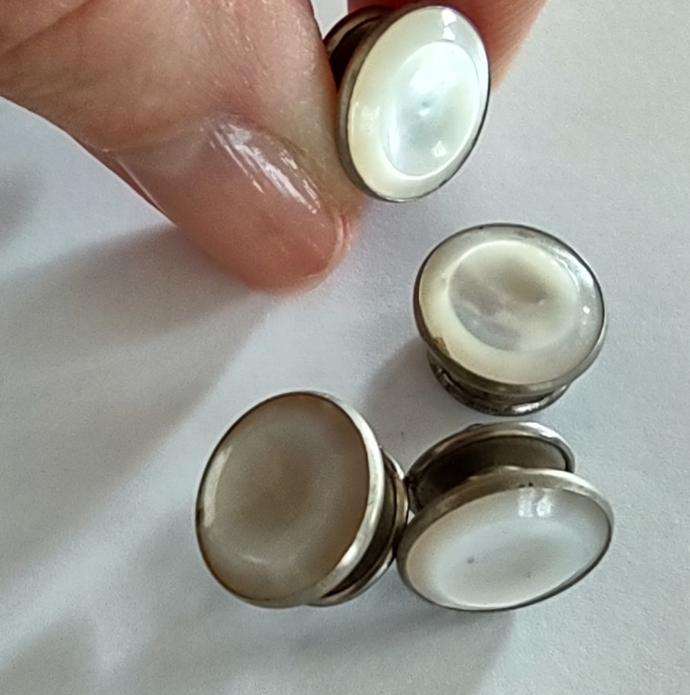 Vintage Mother Of Pearl Snap Cufflinks - image 2